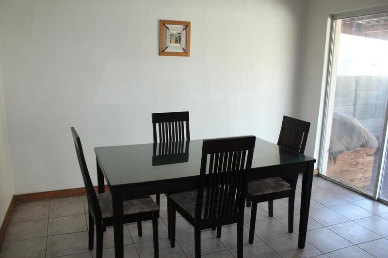 2 Bedroom Property for Sale in Fairfield Estate Western Cape